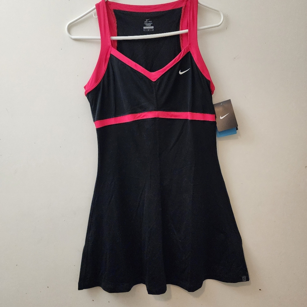 Nike Black Dress with Pink TrimLadies M Nike Dri-Fit Athletic Dress Blk/Red Tenn